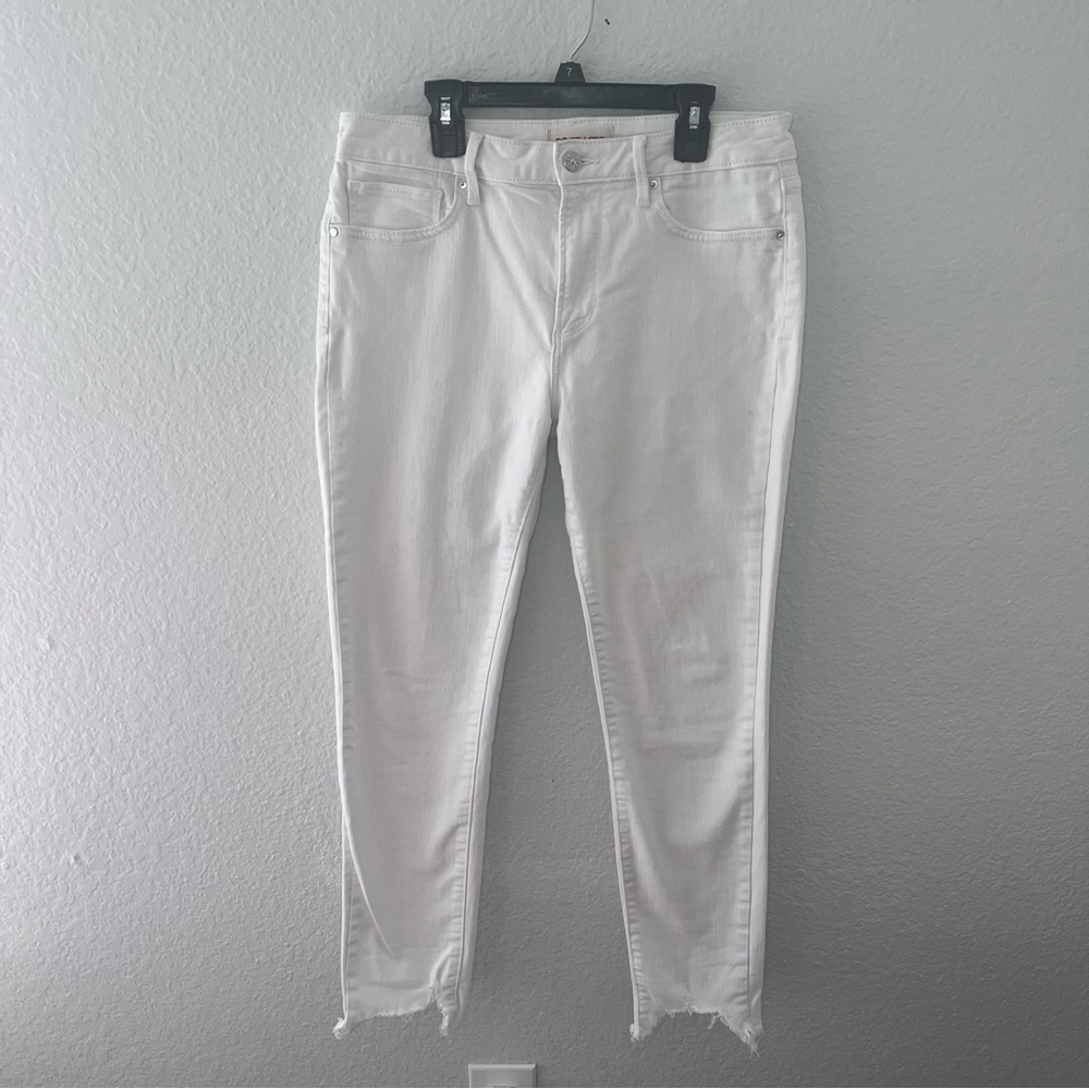 Driftwood Jackie Skinny Jeans Shark Bite Hem White Size 29